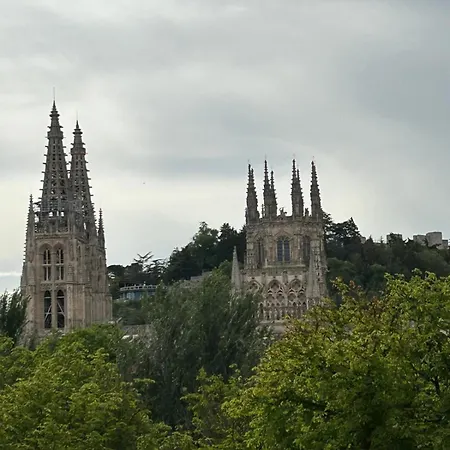아파트 Apartamento La Vega Burgo