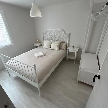 Apartamento La Vega 아파트 Burgo